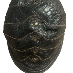 Black Crocodile Pattern Leather Hat